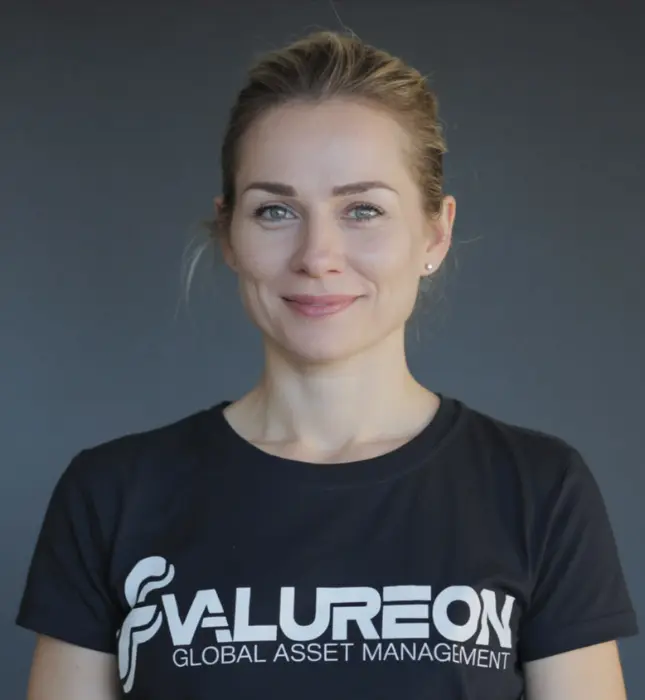 Julia, Head of Compliance & MLRO