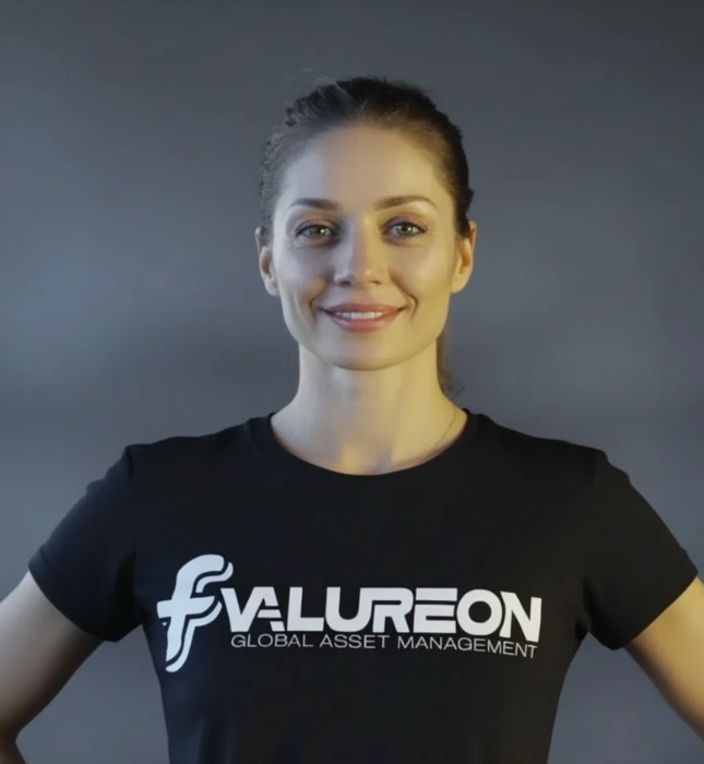 Sarah, Head of Investor Relations